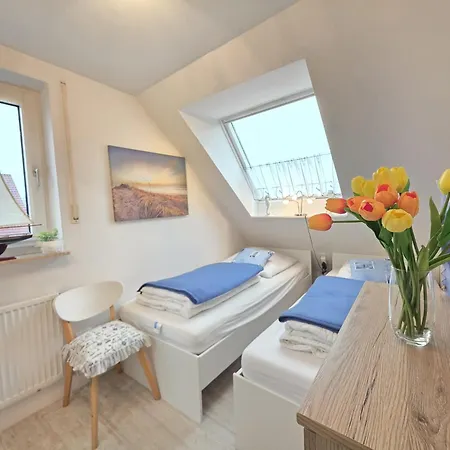 Lüttje Mööv Norddeich Apartamento *