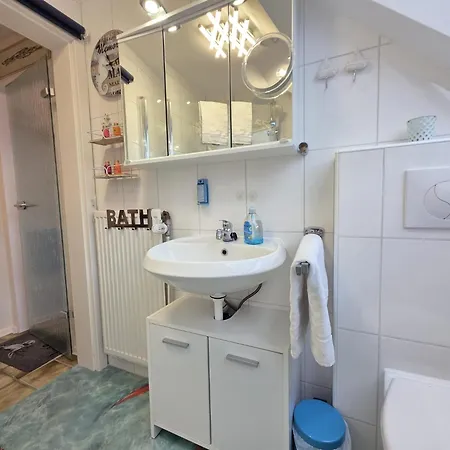 Lüttje Mööv Norddeich Apartamento *